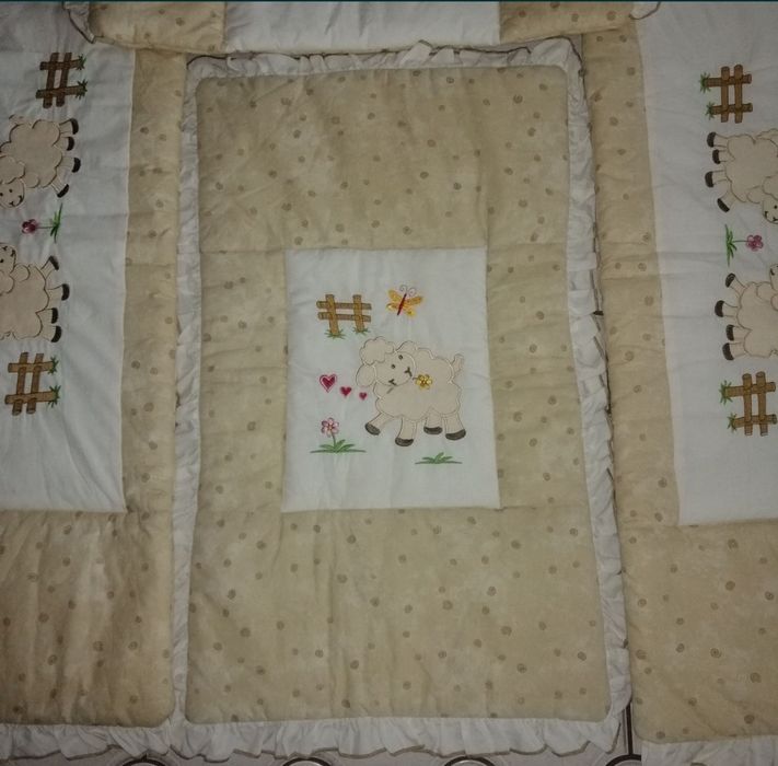 Komplet do dziecięcego łóżeczka