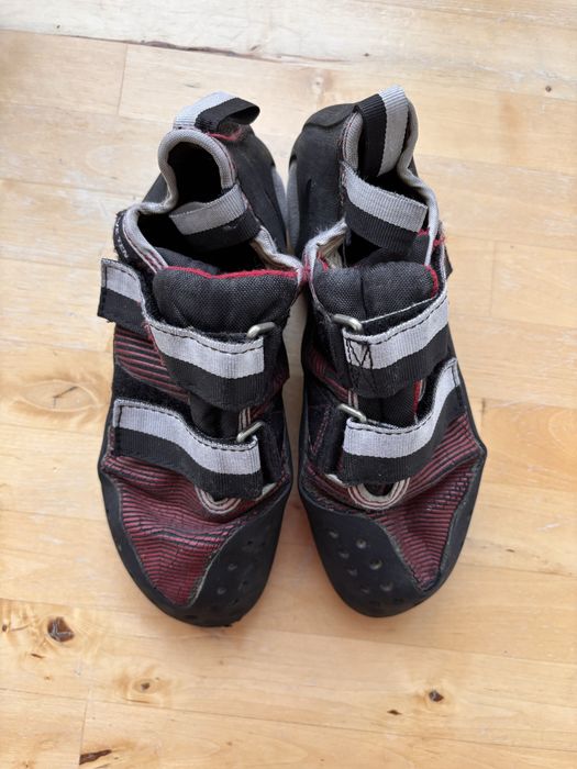 Pés-de-gato Five Ten 38/39