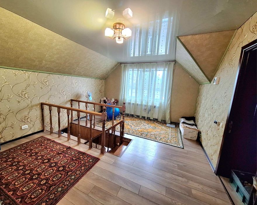 Продаж добротного будинку - Вид 6