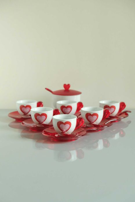 Guzzini Love - Conjunto de seis chávenas de café e açucareiro
