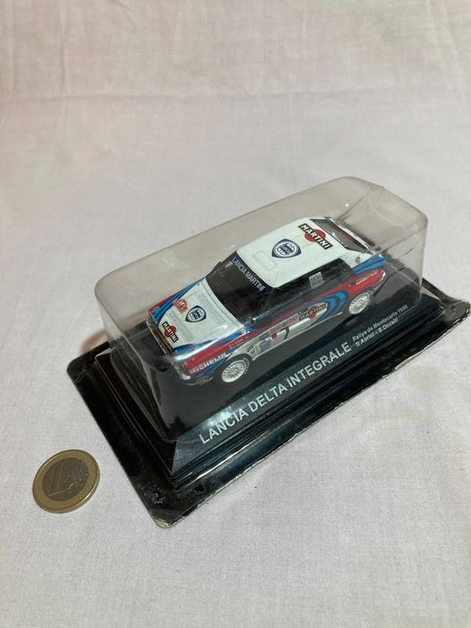 Carrinhos miniatura de exposição, escala 1/43