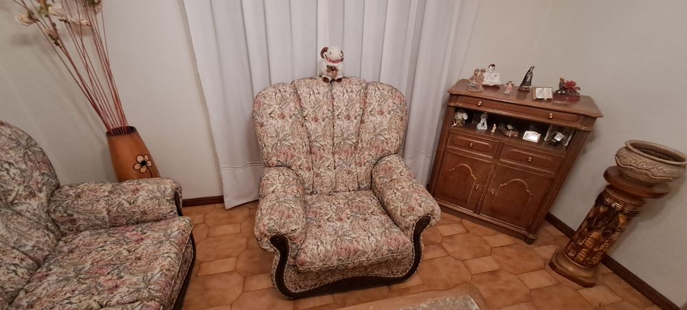 Excelente conjunto sofá cama e 2 individuais