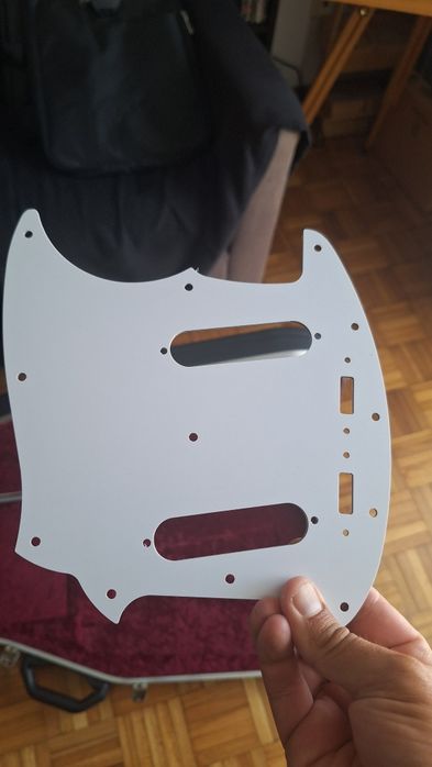 Pickguard para Fender Mustang em tourtoise