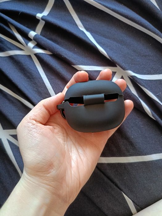 Чохол для бездротових навушників