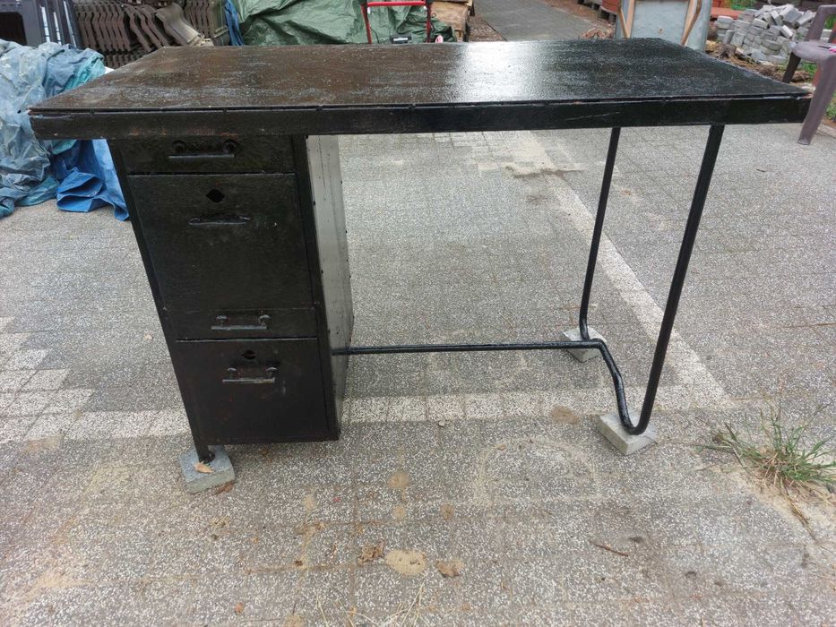 Stół warsztatowy metalowy