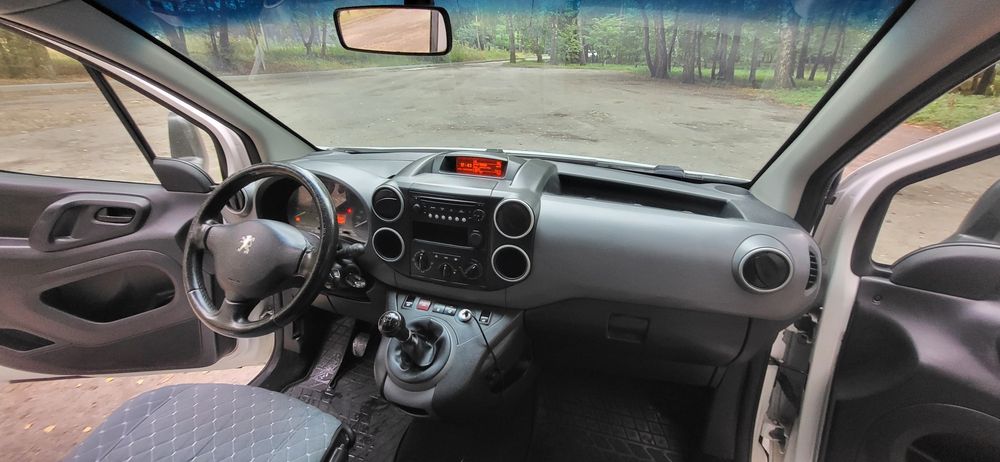 Peugeot partner  2011 1.6hdi