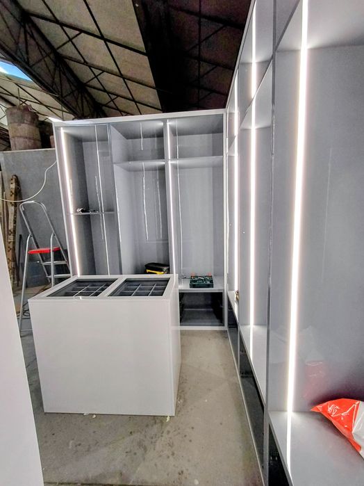 Mobiliário por medida & Projetos 3D de Interiores