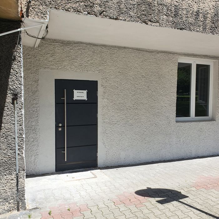 Wynajmę lokal nadający się na sklep, biuro, lokal usługowy
