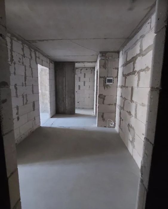 Продаж 2к квартири 81.1 кв. м на вул. Київська