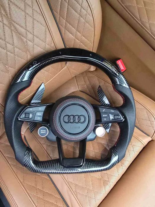 Руль карбоновый Audi Q8 4MN SQ8 RSQ8 / Q7 4M SQ7 / S5 RS5 / S6 RS6 / S7 RS7 / S8 / R8 / A6 A7 C8 / A8 D5 / e-tron GE кермо