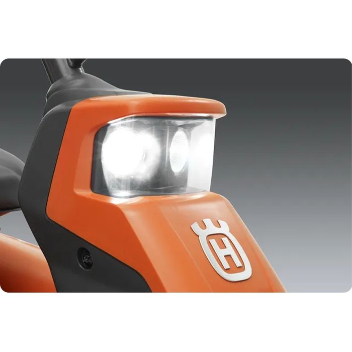 Husqvarna Rider R216 T AWD 4X4 Kosiarka ogrodowa Briggs 2 cylindry