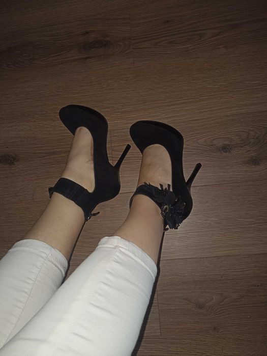 Шикарні туфлі centro 38 р.