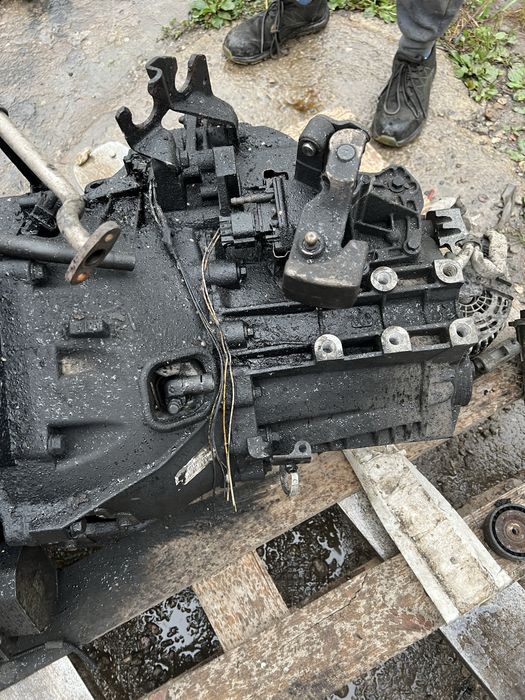 Skrzynia biegow ford transit 2,2 tdci 6C1R7002DC