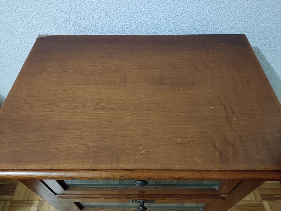 Mesa cabeceira 3 gavetas