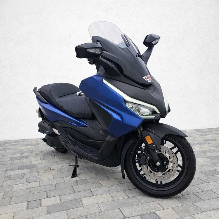 Aluguer de Scooter Honda