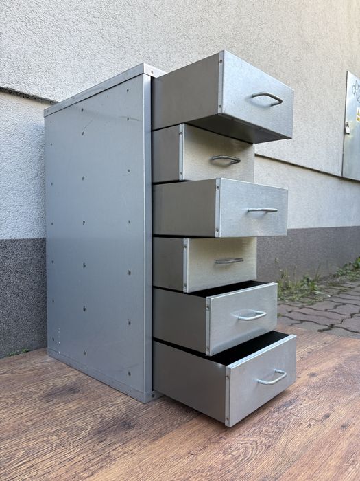 Szafka Metalowa OCYNK Srebrna 6 Praktycznych Szuflad Możliwy KURIER