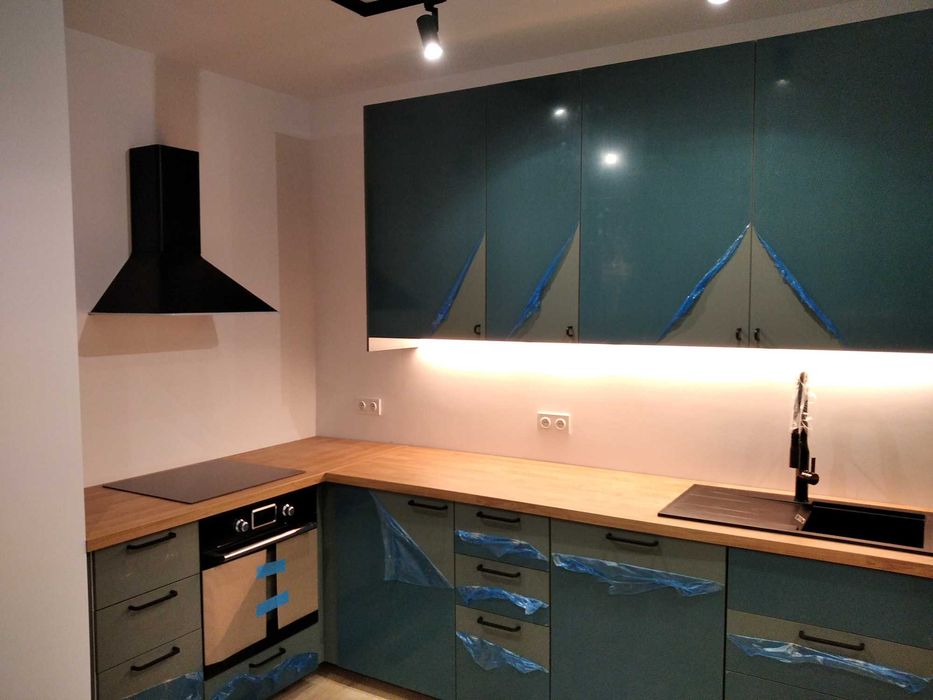 składanie mebli - skręcanie mebli - montaż kuchni IKEA, CASTORAMA, OBI