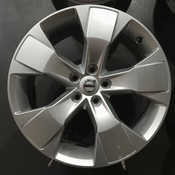 Felgi 18 5x108 Volvo XC40 OE (F601004-4)