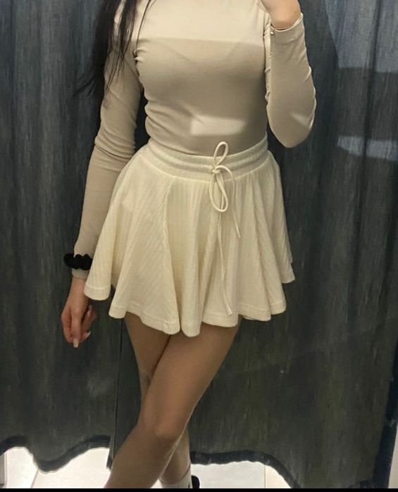 Юбка , тепла , нова