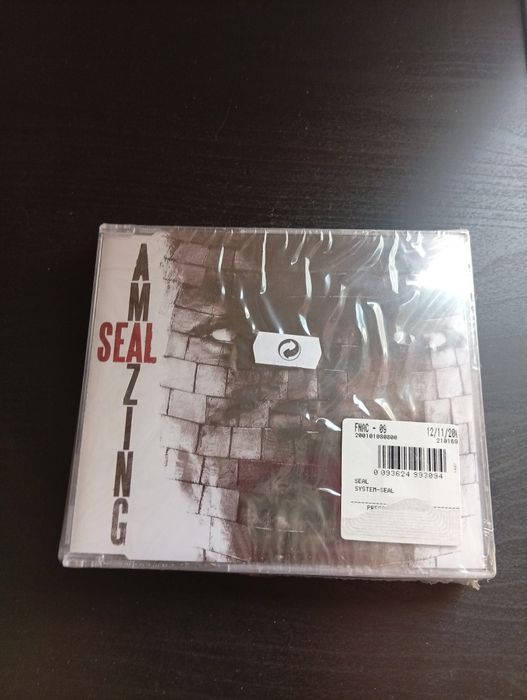 Seal album system
