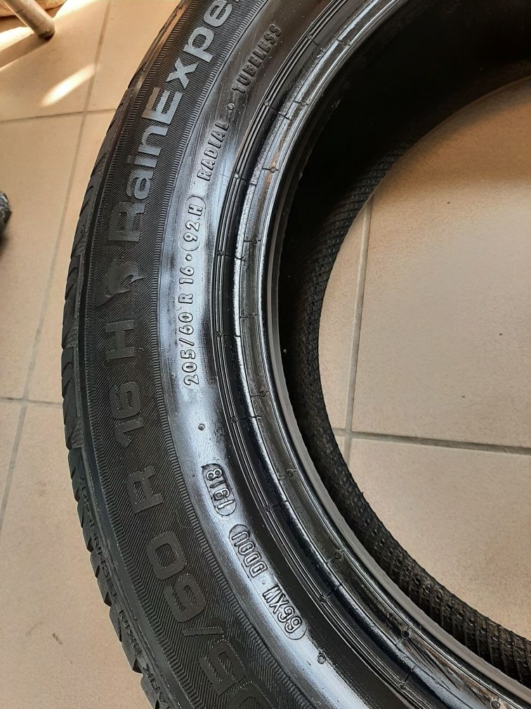Летняя резина R16 205/60 Uniroyal: 1 100 грн. - Автошини Харків на Olx