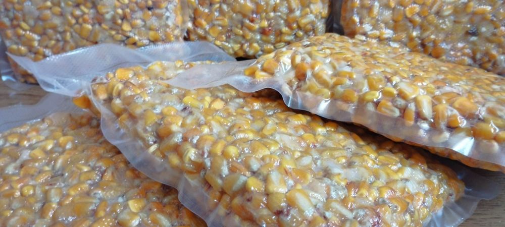 Kukurydza gotowana do zanęcania pakowana próżniowo 1 kg