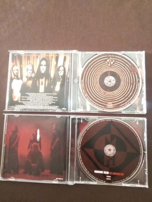 Vendo Pack de 2 Cd's de Machine Head  usados em bom estado.