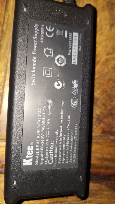 19 V dwa zasilacze plus dodatek