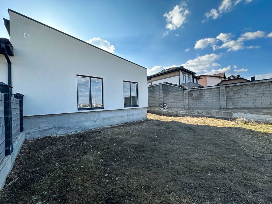 Продам котедж 100м2, р-н Райський сад.