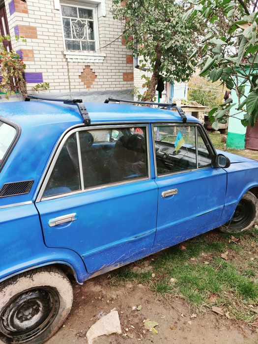 Продам ваз 21063