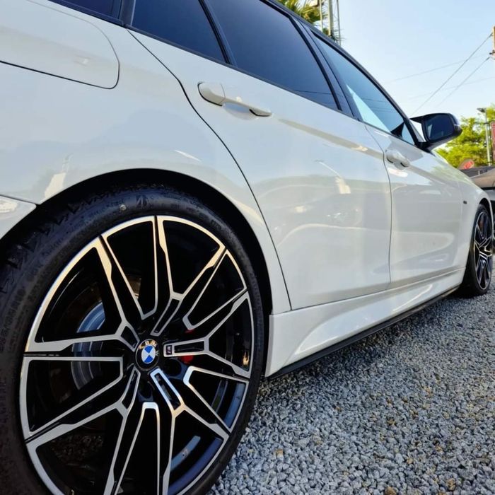 BMW Serie 5 F10 F11 - Laminas Laterais - Serie 5 Side Skirts