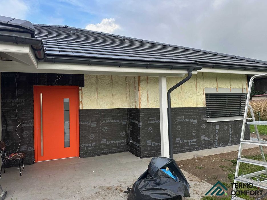 Ocieplanie piana PUR - Izolacje poddaszy pianką i celuloza Isocell