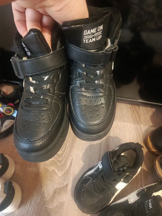 Продам дитяче взуття