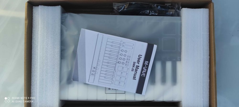 Міді-клавіатура MIDI-контролер M-VAVE SMK-25 Bluetooth