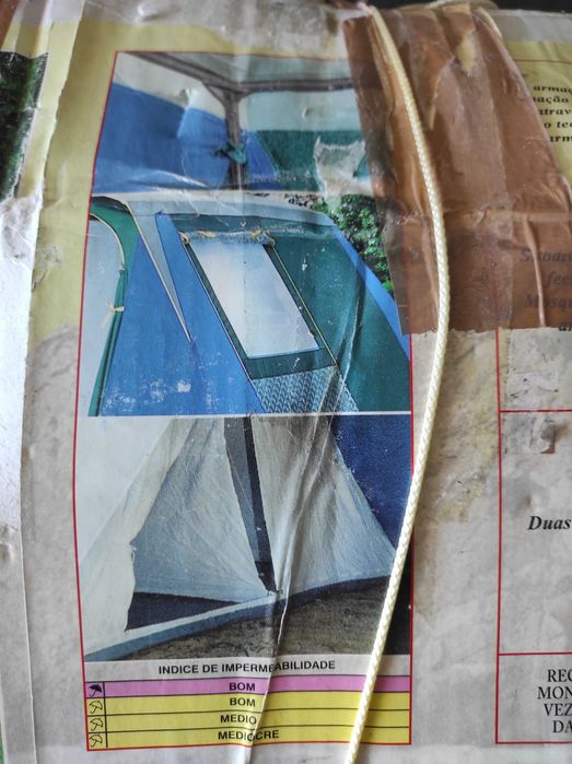 Tenda familiar usada em bom estado ótimo pra 4 adultos