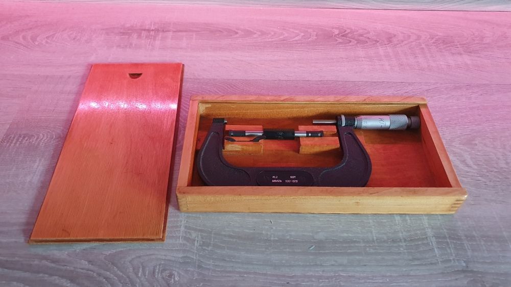 FWP VIS Mikrometr 100-125 mm 0.01 Kl.1 | Nieużywany. Kontrola techniczna. Stan kolekcjonerski.