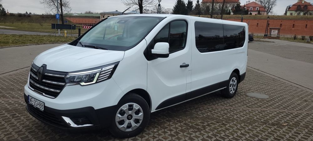 Wynajm Nowego Busa 9 osob  100zl Doba