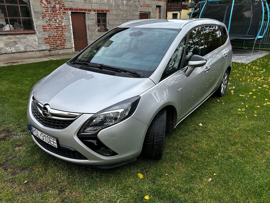 Opel Zafira Opel Zafira Tourer 2.0 CDTI 165 KM | Navi | Grzana kierownica | PDC pr