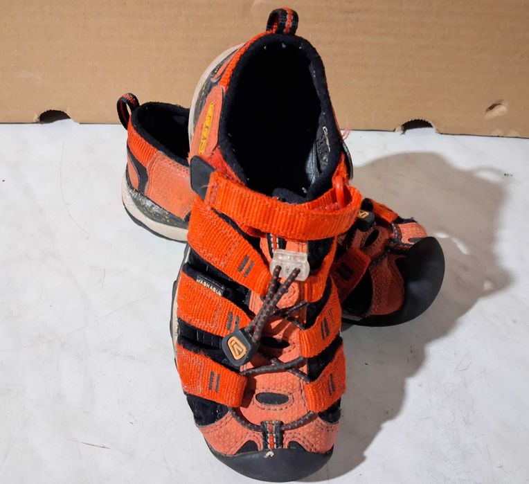 Sandałki Keen - czerwone - rozmiar 31