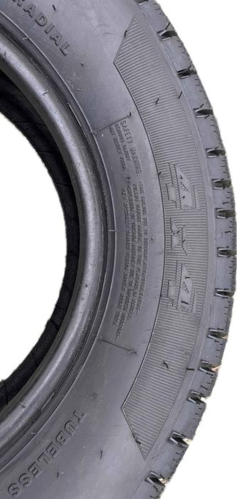 Шини зима нові 215/65 R16