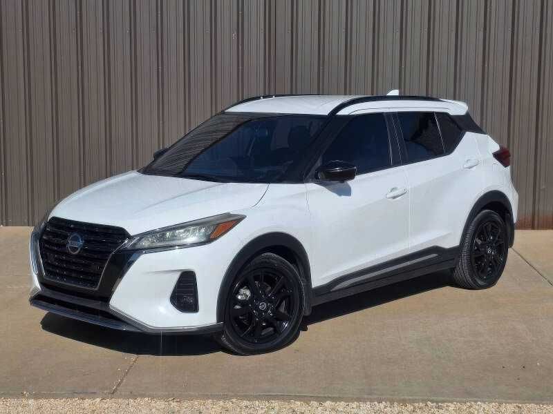 2021 Nissan Kicks SR
