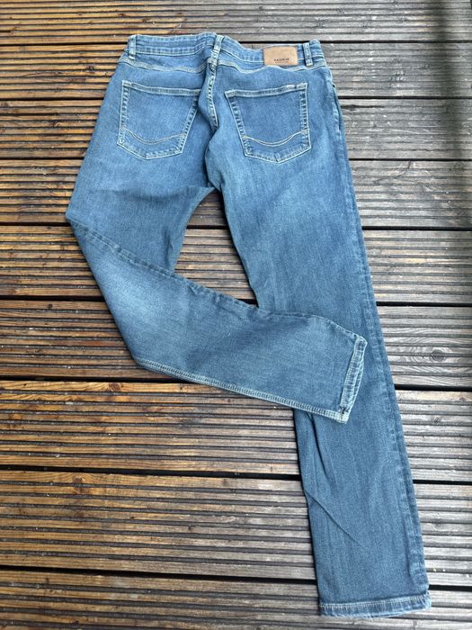 Spodnie skinny pull and bear