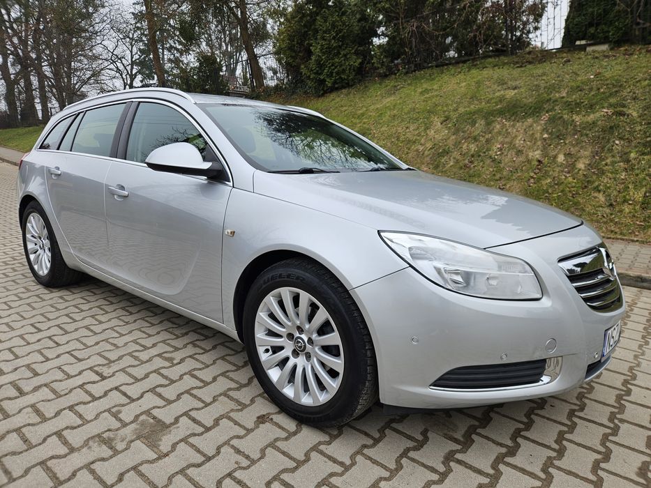 Opel Insignia 1.6 benzyna, 2010r.  ładny, zadbany