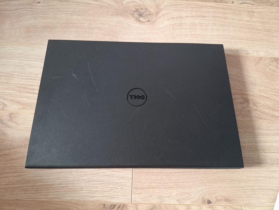 Laptop Dell 3542 Inspiron 15, i5 585 GB,  8Gb RAM, Windows 11