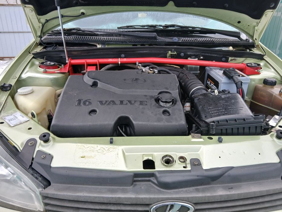 Продам Лада Каліна 2006 рік , газ бензин в дуже гарному стані.