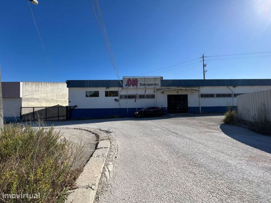 Armazém para arrendar Setúbal 350m2