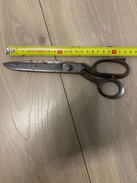 Nożyczki z PRLu dobrze tnące