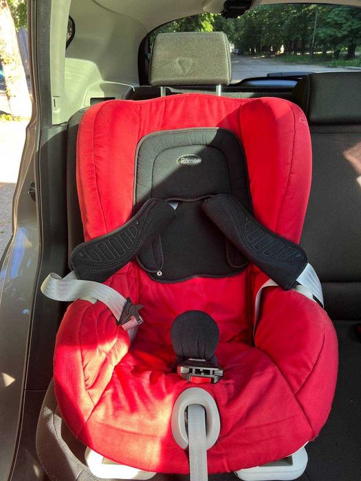 Дитяче автокрісло Britax Römer Versafix ISOFIX, до 4 років, 9-18 кг