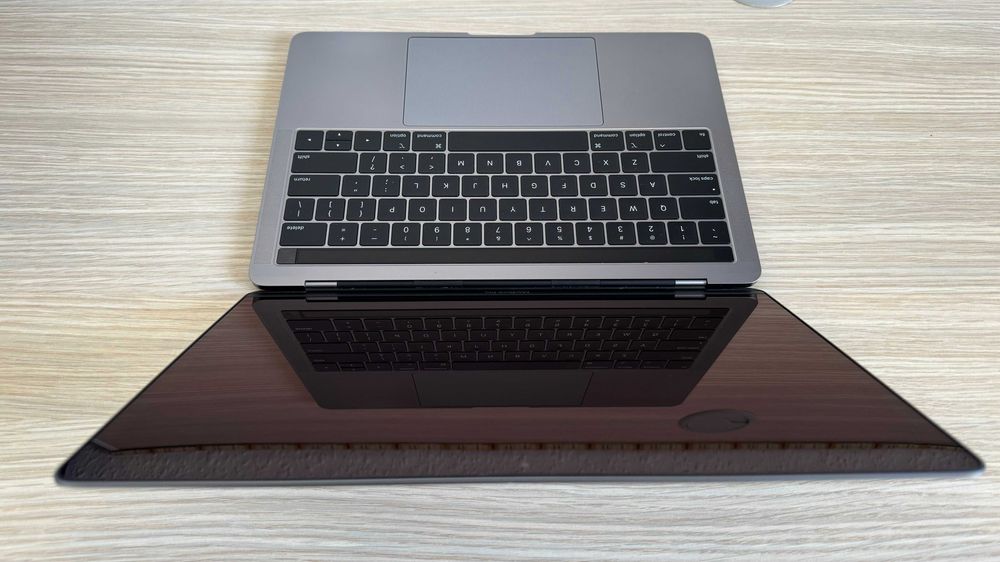 Macbook Pro Model A1989 z 2019 roku Touchbar I7 16GB