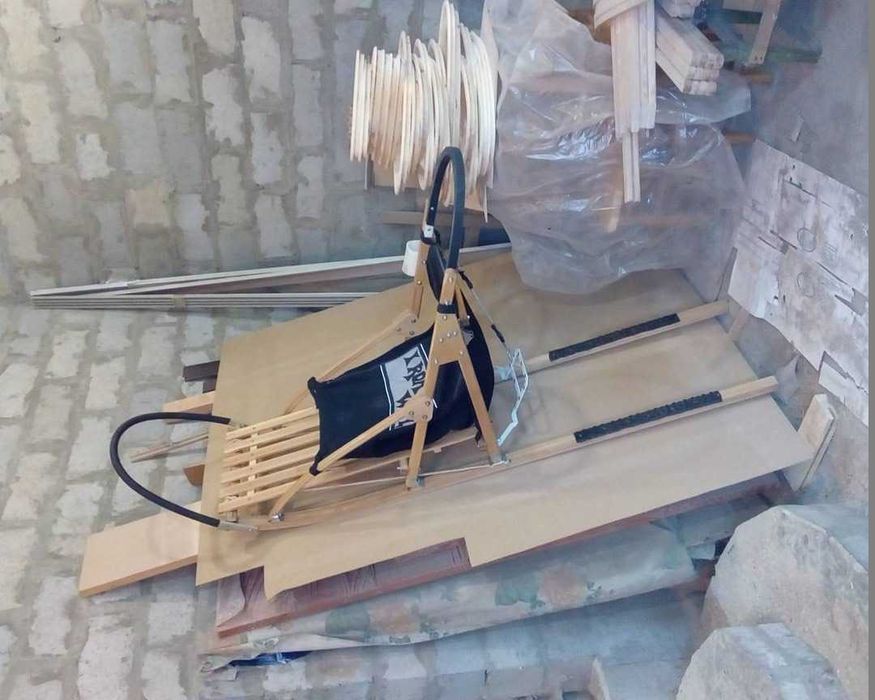 Нарты для собачьих упряжек